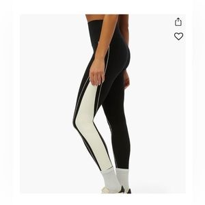 weworewhat Hourglass Colorblock Ultra High Rise Legging - Black Off White / L